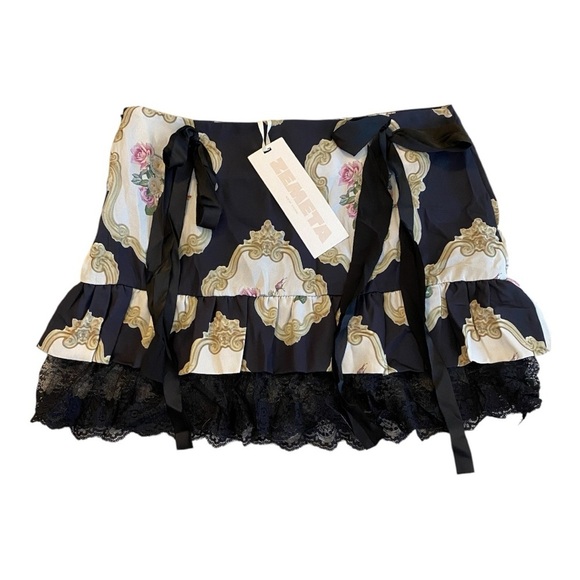 Zemeta Mini Skirt Renaissance Rose Tutu in Black Size Medium - Picture 4 of 7